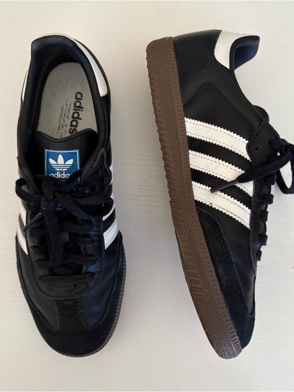 Adidas black Samba Sneakers with Brown Outsole men’s 6, W 8